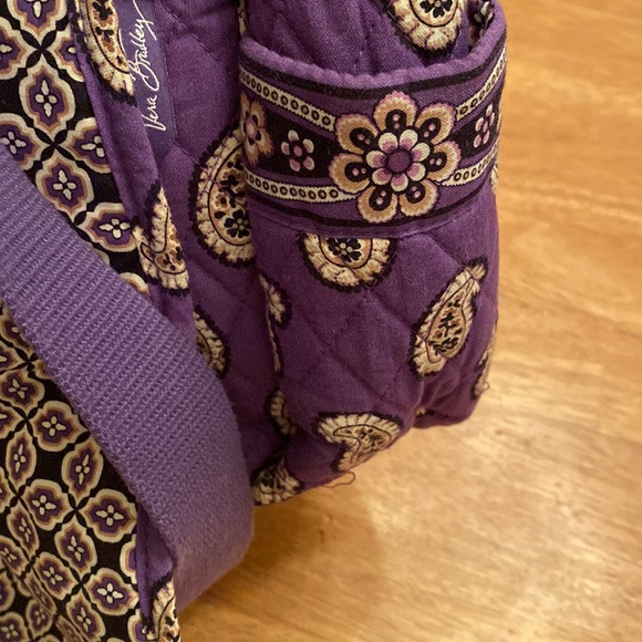 Vera Bradley messenger bag purple paisley design very nice lots of pockets nice - Picture 14 of 16